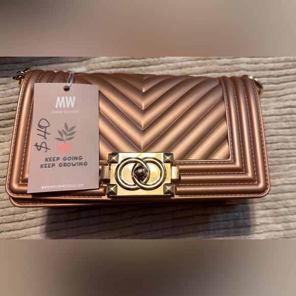 Purse - Picture 2 of 3